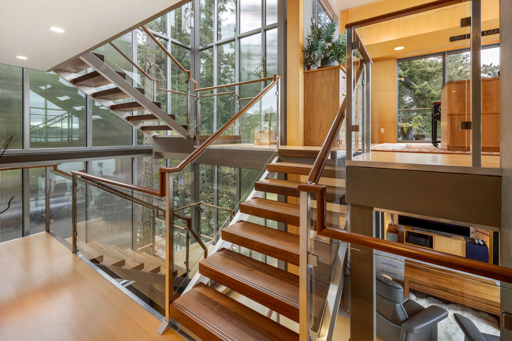 Contemporary construction - open staircase